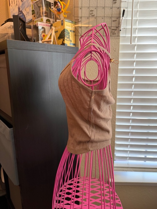 Crop Top - Picture 4 of 5